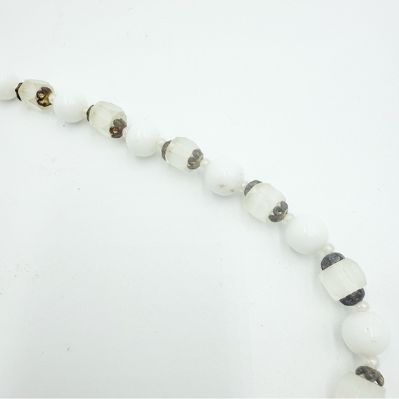 Vintage Long White Milk Glass Beaded Necklace - Picture 7 of 11